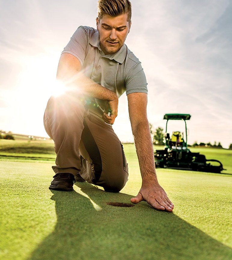 Il lavoro. Fatto bene. Attrezzature per campi da golf e sportivi