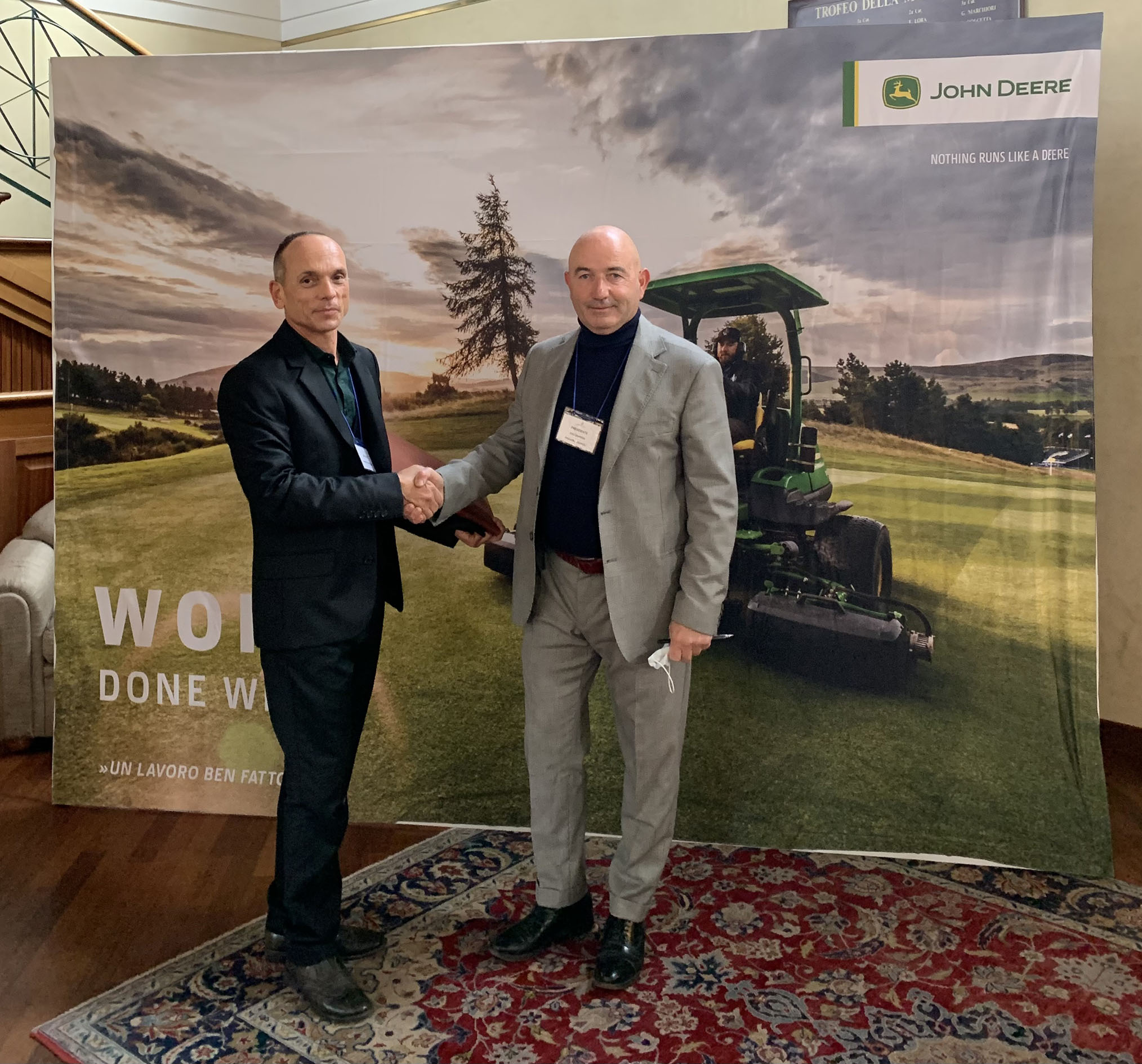 John Deere e Golfimpresa rinnovano la partnership 