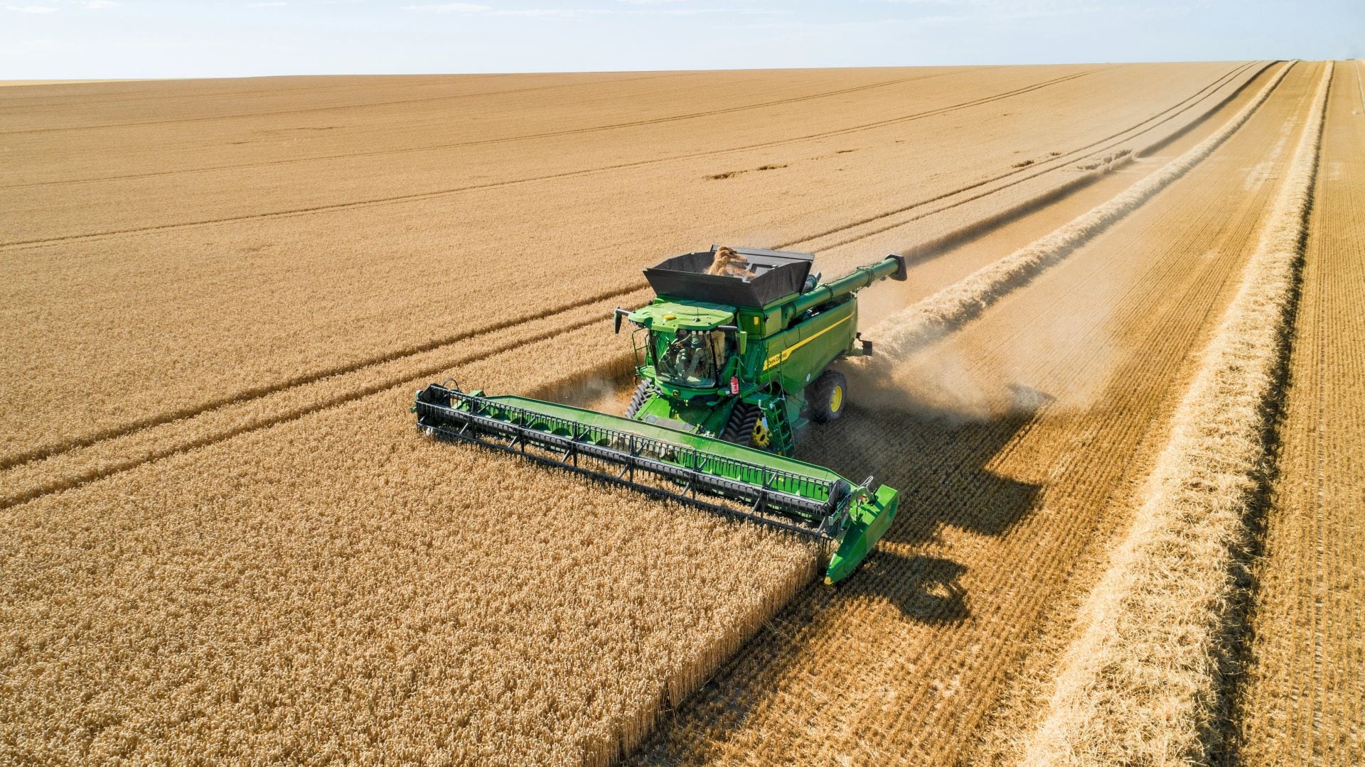 John Deere presenta le nuove mietitrebbie a scuotipaglia T5 e T6