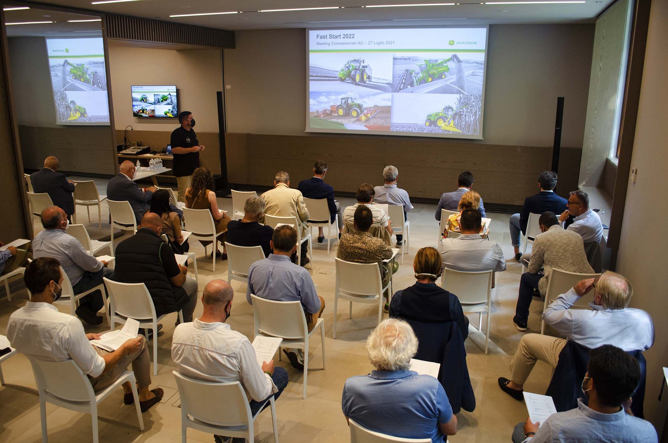 Meeting Concessionari “Fast Start 2022”: John Deere torna in presenza