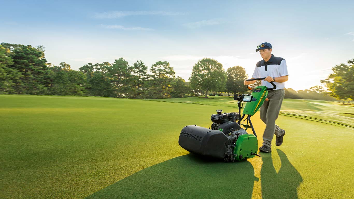 Modelli ibridi 220 E-Cut, campo, campo da golf, tosaerba a spinta e trattorini tosaerba da green, golf e sport