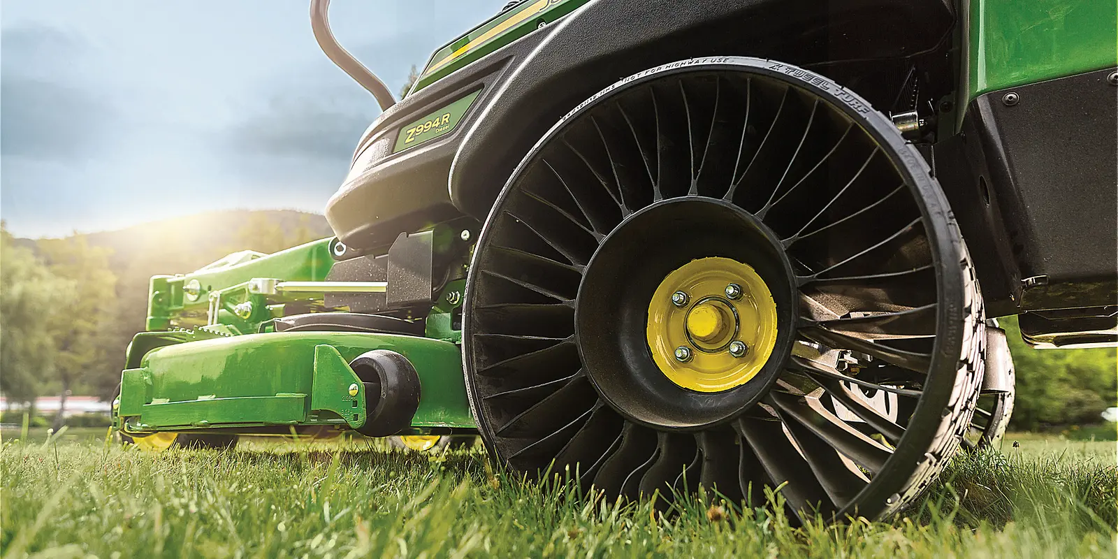 Tweel Vector Image Tweel | John Deere IT